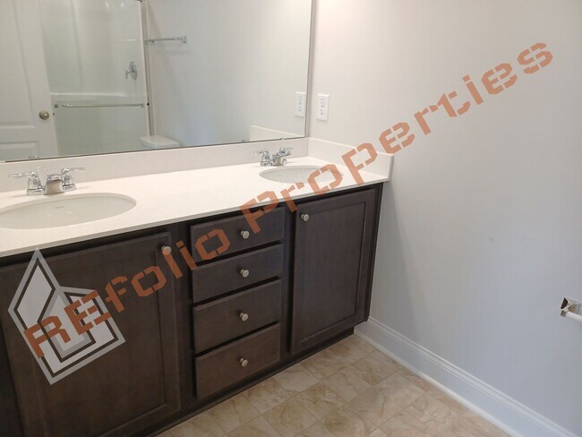 Building Photo - Built in 2022! 3 Story 3 Bedroom 1-Car Gar...