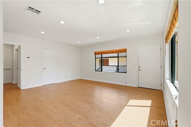Building Photo - 4965 Kester Ave