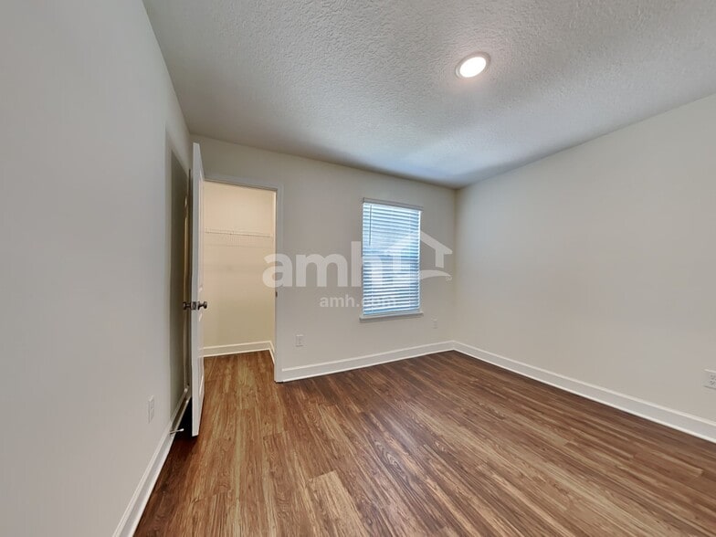 Building Photo - 1155 Tan Tara Trail