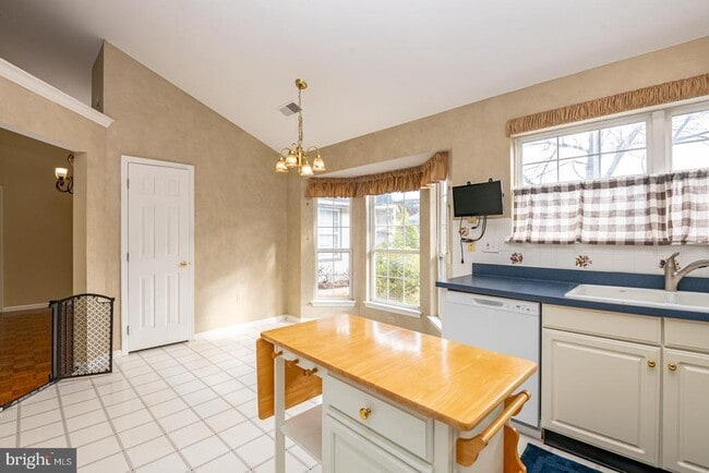 Building Photo - 193 Hawthorne Ct