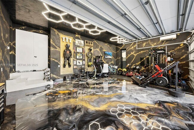 Building Photo - 1102 Washington St