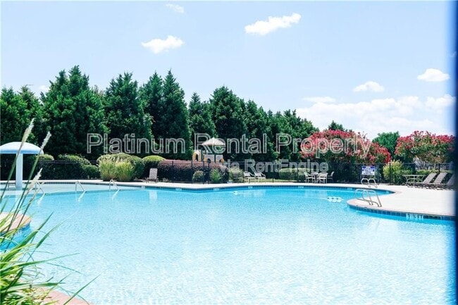 Building Photo - 3135 Millington Pl