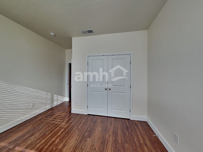 Building Photo - 5054 W White Ash Ct