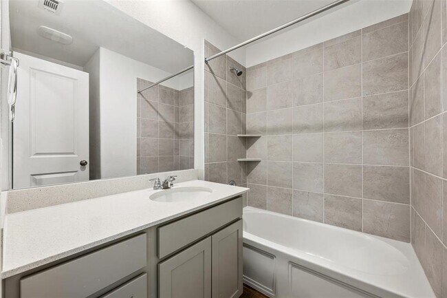 Building Photo - 148 Perfect World Lp