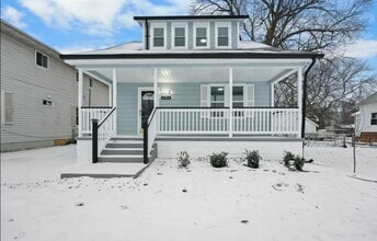 Building Photo - Come see your new home!