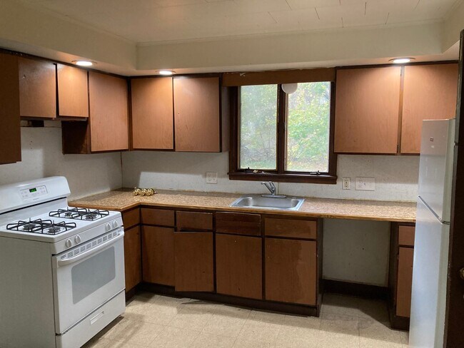 Building Photo - 25-27 O.K. Terrace