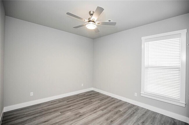 Building Photo - 1836 Seay Cir