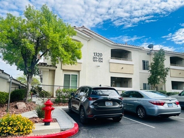 Building Photo - 1320 Red Gable Ln