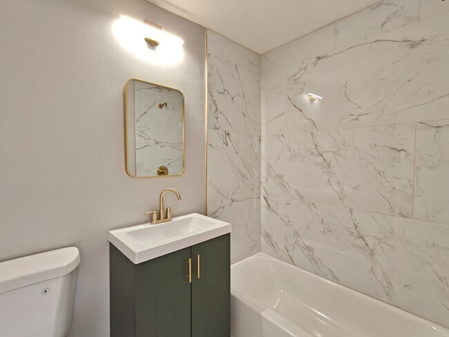 Building Photo - 6766 Blakemore St