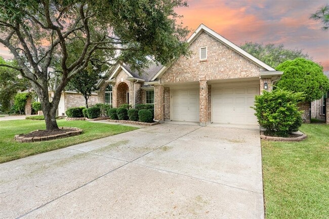 Building Photo - 2618 Parkbriar Ln
