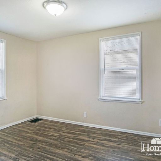 Building Photo - Keller Park Two Bedroom Home