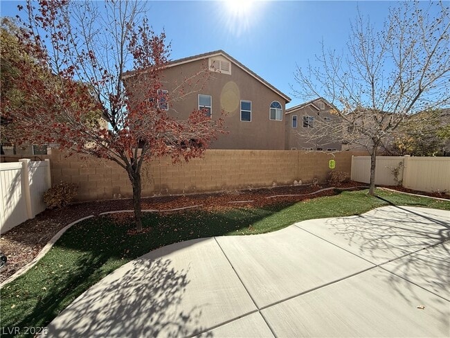 Building Photo - 5073 Tunnel Falls Dr