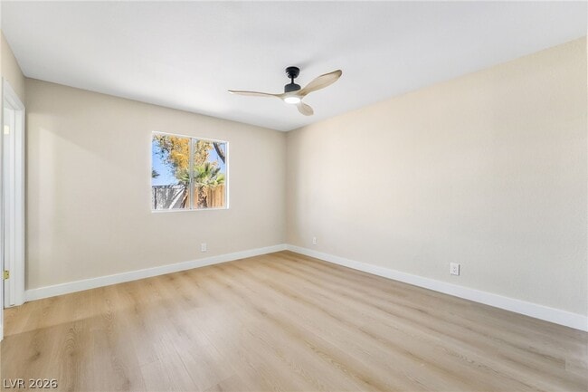 Building Photo - 517 Longtree Ave