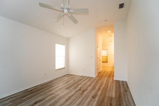 Building Photo - 957 Windward Way