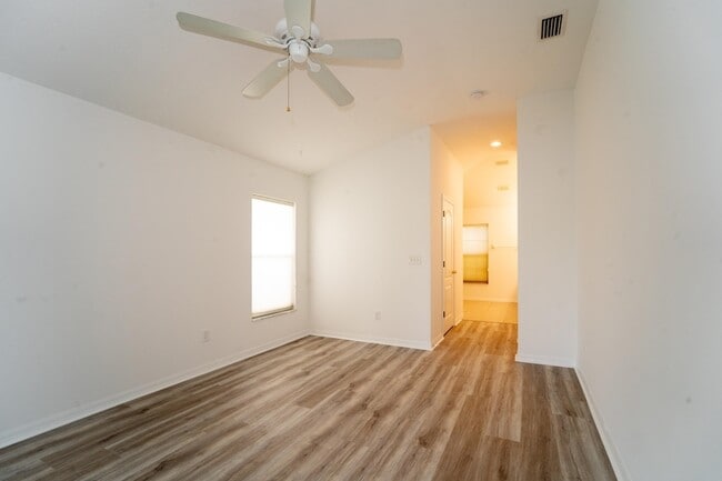 Building Photo - 957 Windward Way