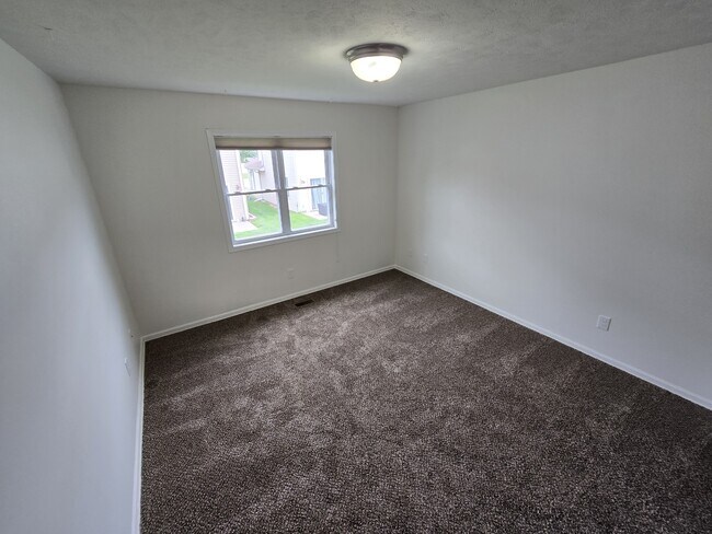 Building Photo - 3612 McLaughlin Dr