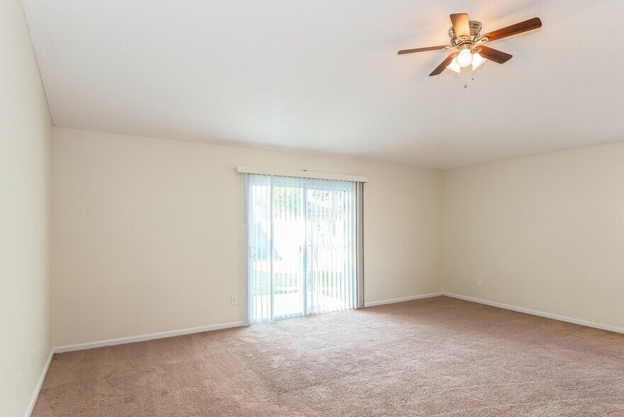 Building Photo - 3388 Volley Dr