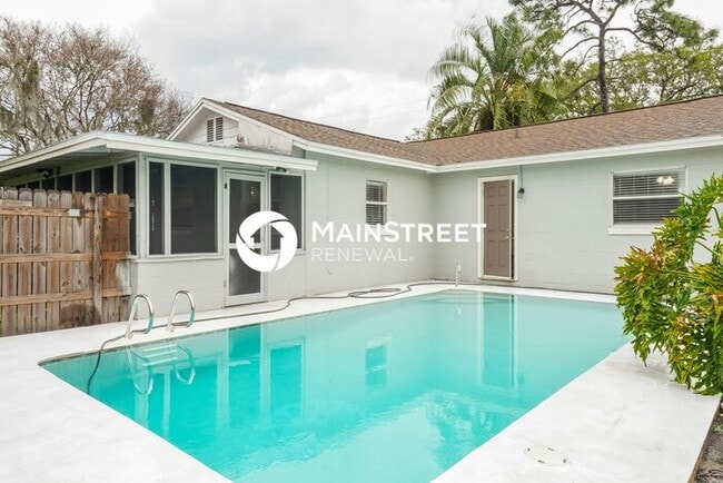 Building Photo - 3 Bedroom Pet-Friendly Home in KISSIMMEE, FL with Main Street Renewal