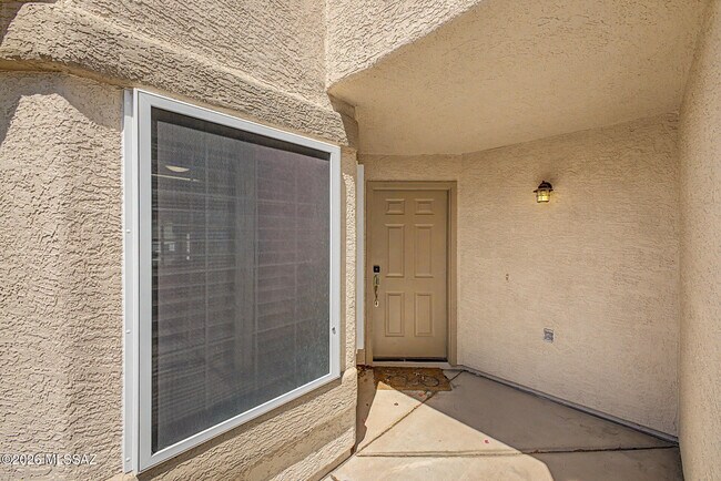 Building Photo - 2656 W Mountain Heights Ct