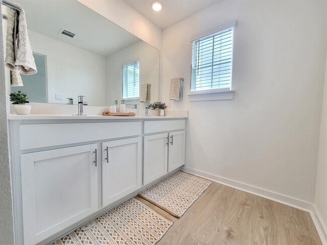 Building Photo - 2514 Rose Archer Ln