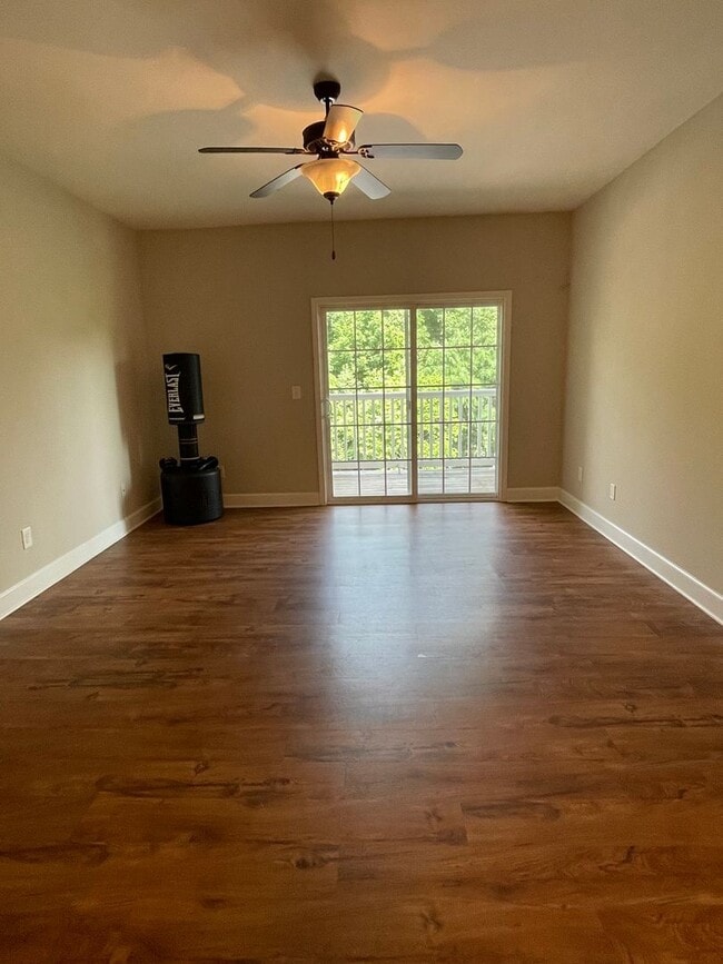 Building Photo - 8605 Peckham Ln
