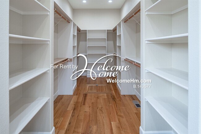 Building Photo - 1879 Rolling Brook Ct