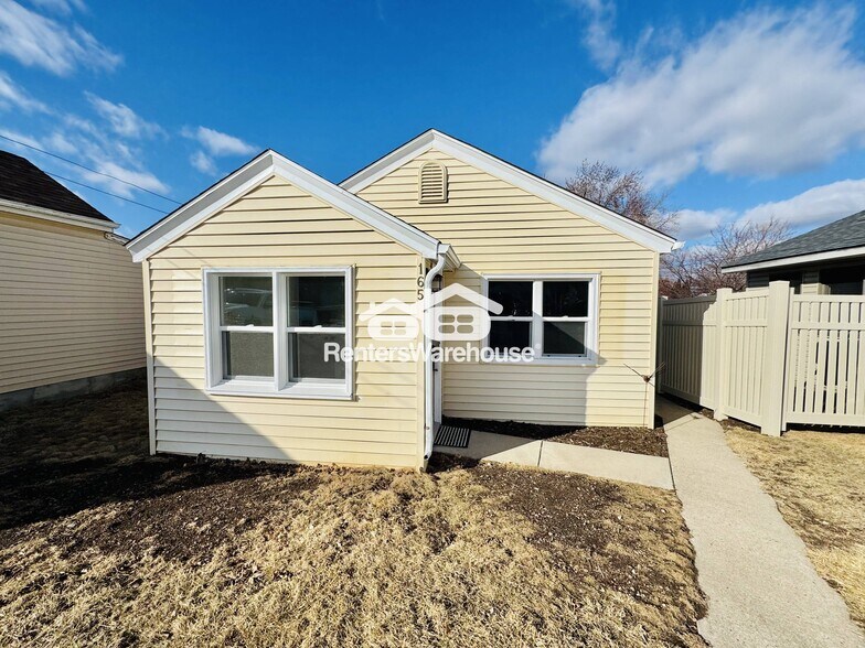 Primary Photo - 165 Stanley St