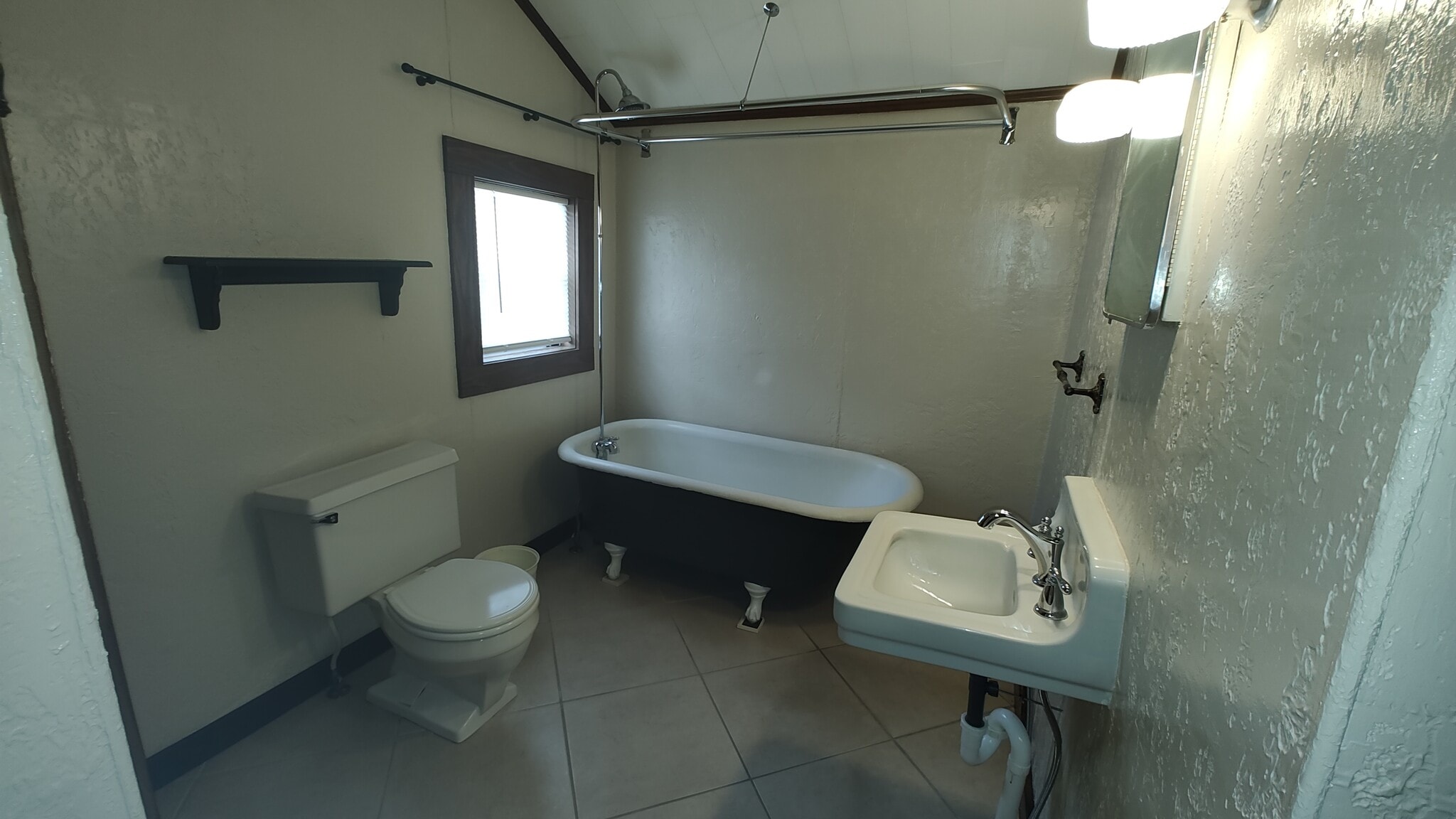 Bath - 903 N Church St