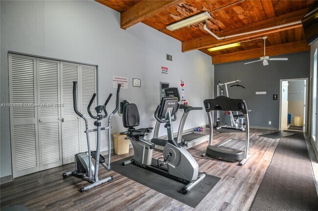 Building Photo - 1425 Atlantic Shores Blvd