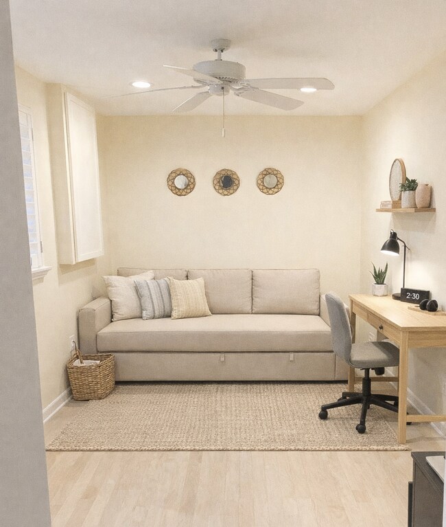 Building Photo - 2412 Clematis St