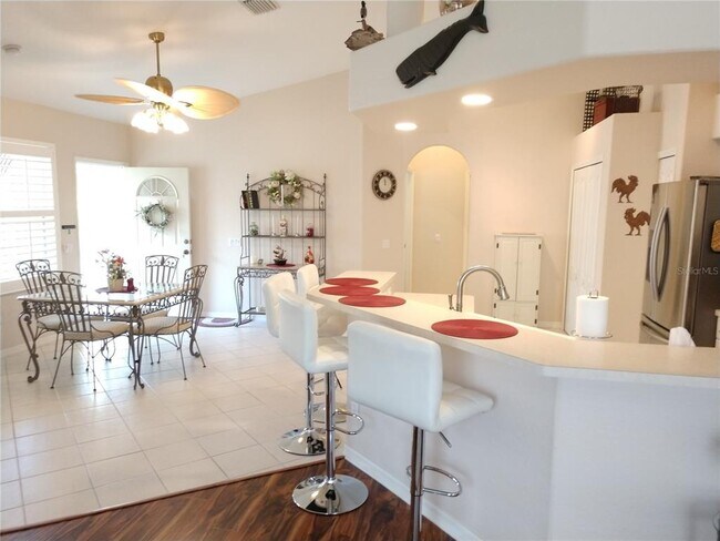 Building Photo - 7202 L Pavia Blvd