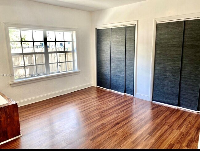 Building Photo - 2402 NW 42nd St