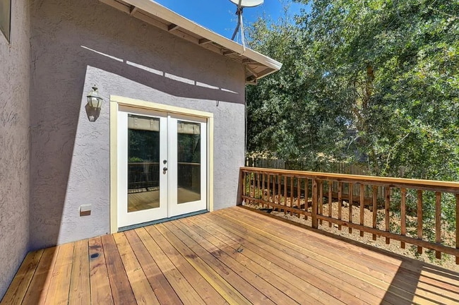 Building Photo - 9487 Dalton Way