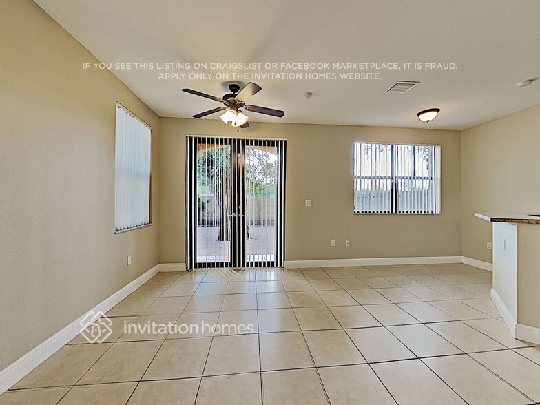 Building Photo - 3830 SW 69th Ave
