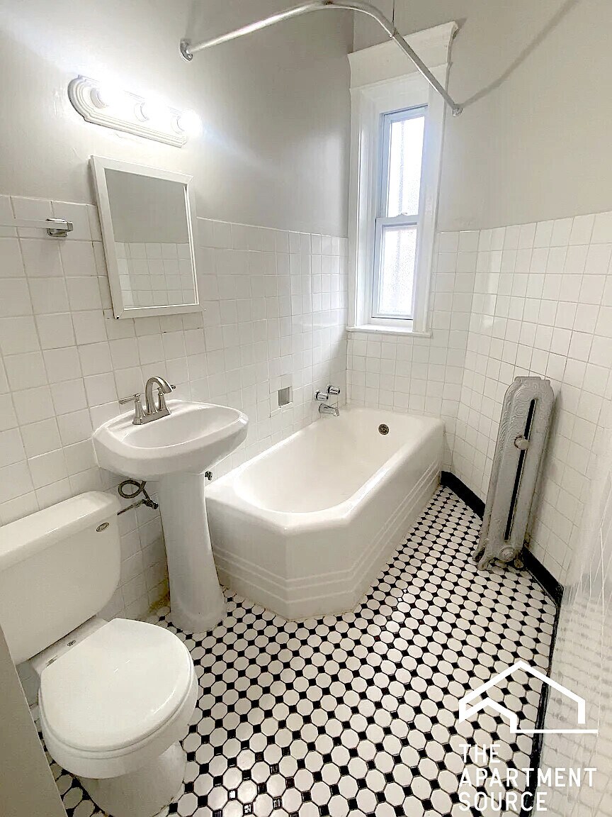 Building Photo - 4533 S Michigan Ave