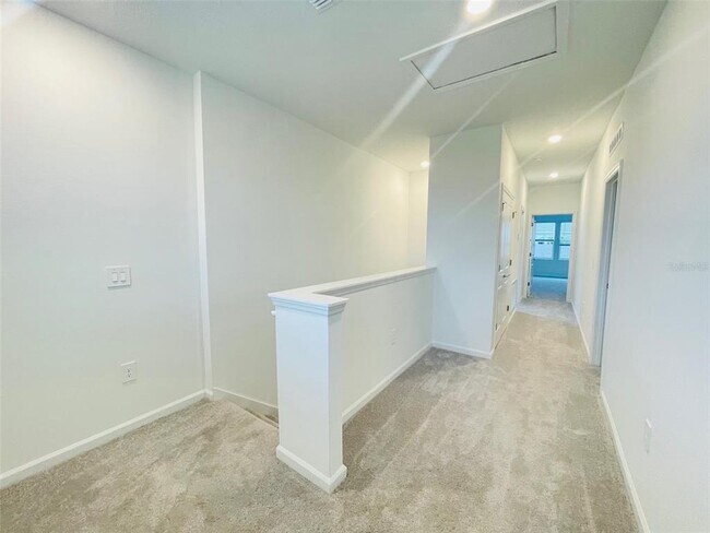 Building Photo - 7250 Summer Ivy Aly