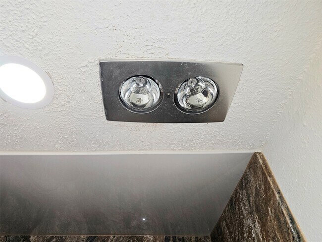 Building Photo - 3566 Ocee St