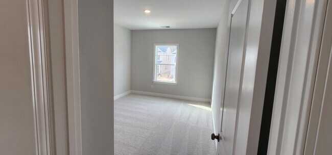 Building Photo - 4339 Laurel Pond Wy