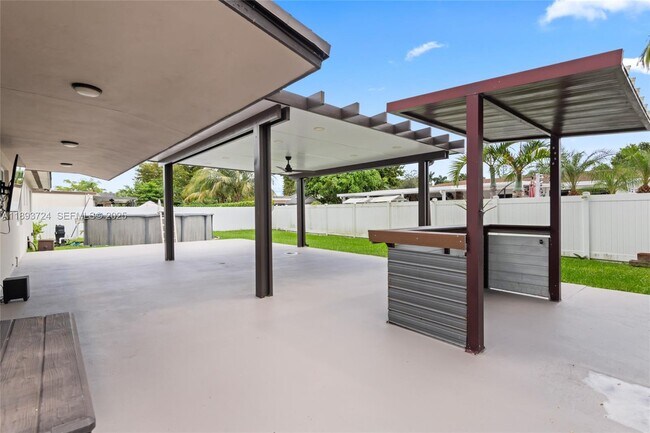 Building Photo - 8440 SW 201st St