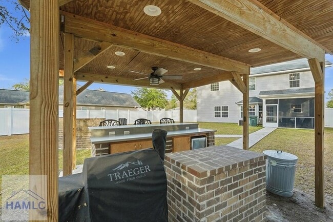 Building Photo - 1311 Hill View Cir