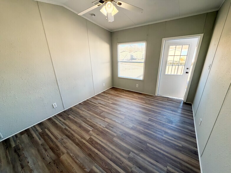 Building Photo - 110 N Michigan St