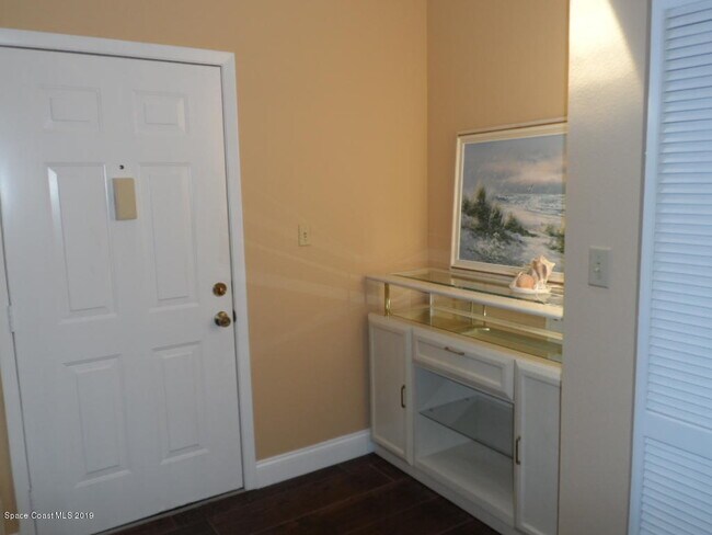 Building Photo - 750 S Orlando Ave