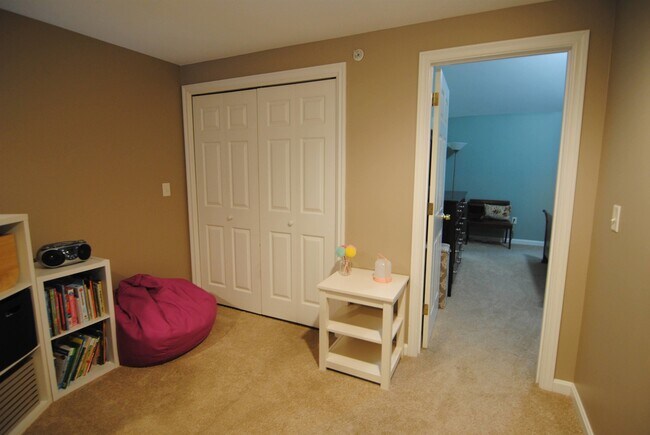 Building Photo - 81 Barrington Ave