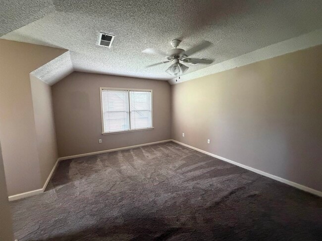Building Photo - 956 Rolling Oaks Ln