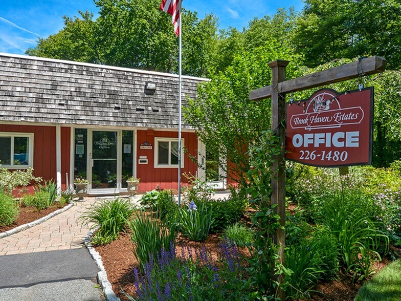 Brook Haven Estates 75 Thacher Brook Cir Attleboro MA 02703