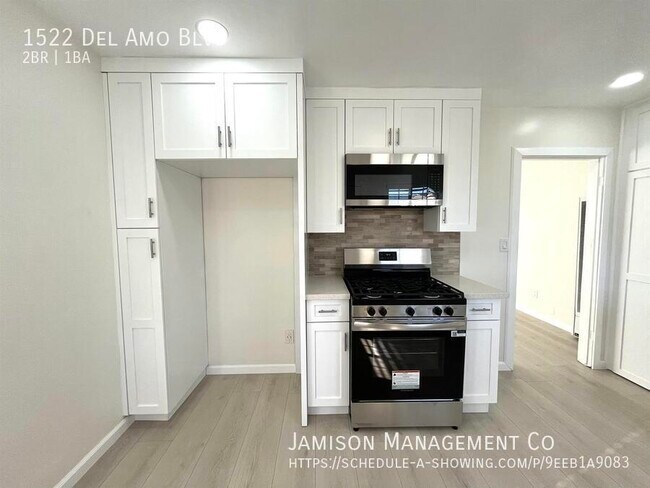 Building Photo - 1522 Del Amo Blvd