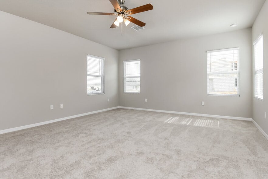 Building Photo - 2423 Gold Dust Dr