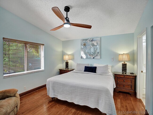 Building Photo - 1245 SW 46th Way