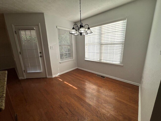 Building Photo - 1925 Heatherton Rd