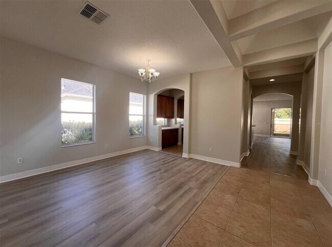Building Photo - 20213 Moss Hill Way